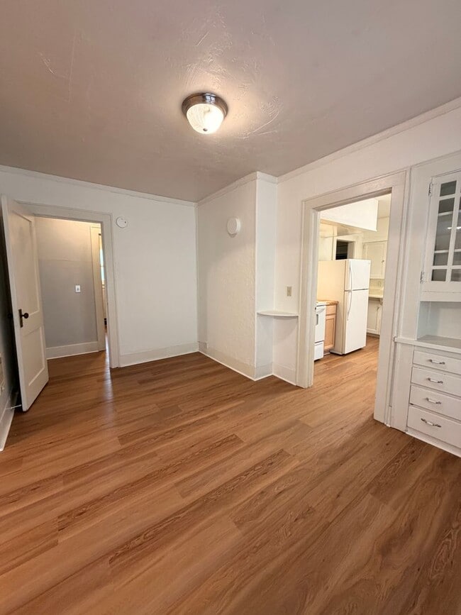 Photo - Corner lot 2-bedroom Bungalow