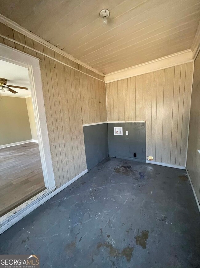 Photo - 604 W Moore St