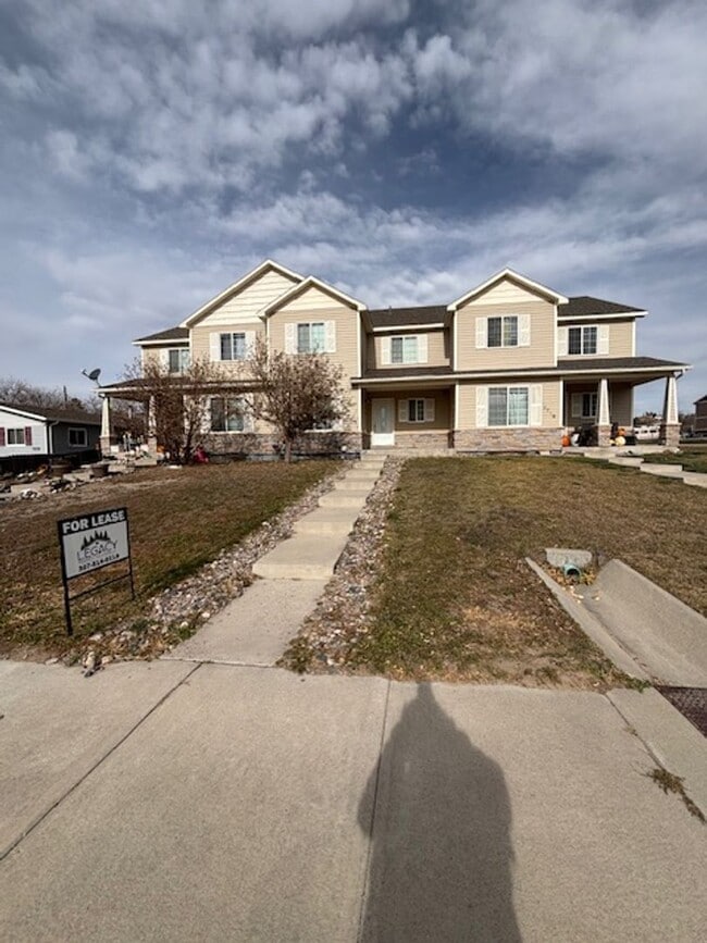 Photo - 4 Bedroom 3.5 Bath Townhouse Near Dell Ran...