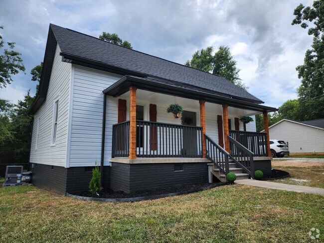 Building Photo - 1828 Maxton Ave Rental