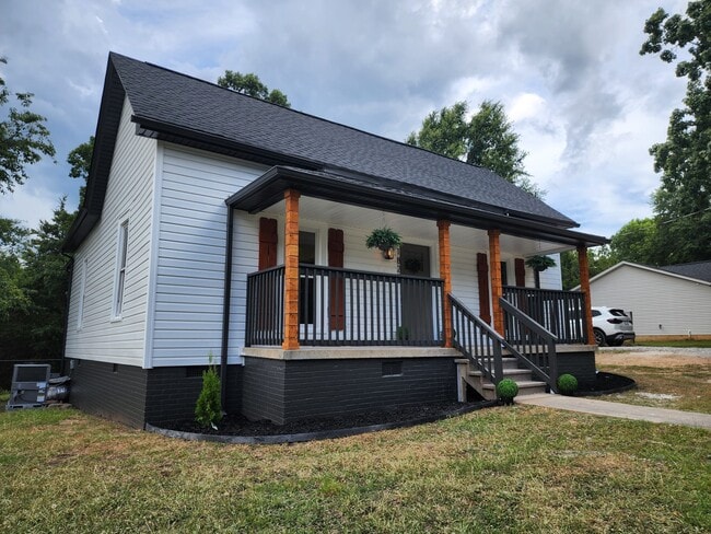 Building Photo - 1828 Maxton Ave Rental