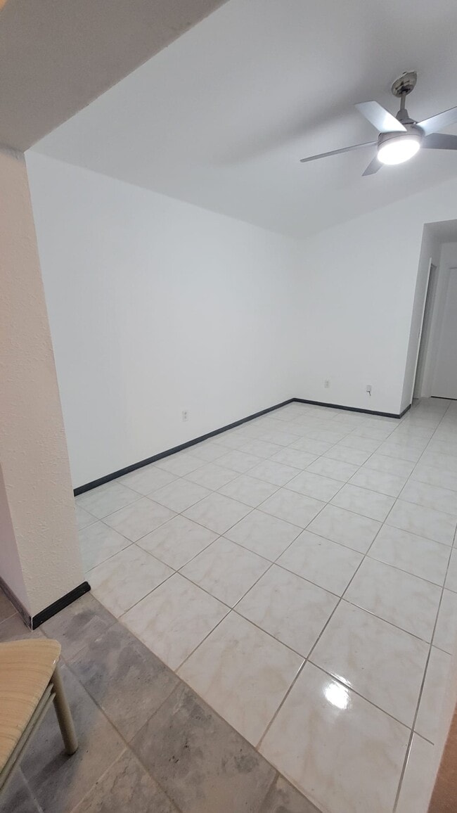 Photo - 117 Chicago Woods Cir