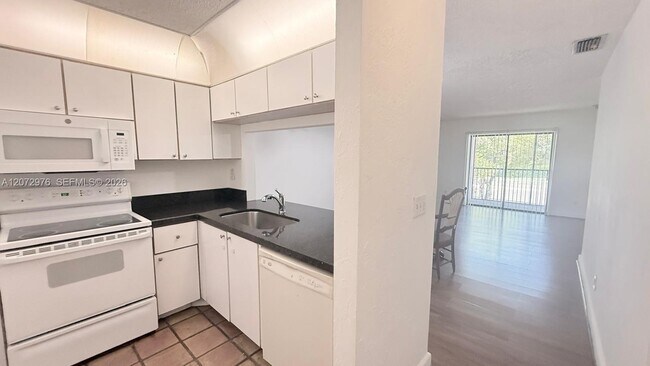 Photo - 10452 NW 10th St Unit 206