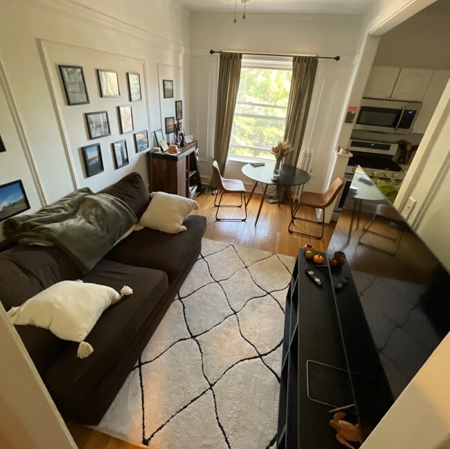 Photo - 679.5 W Wrightwood Ave Unit 3S