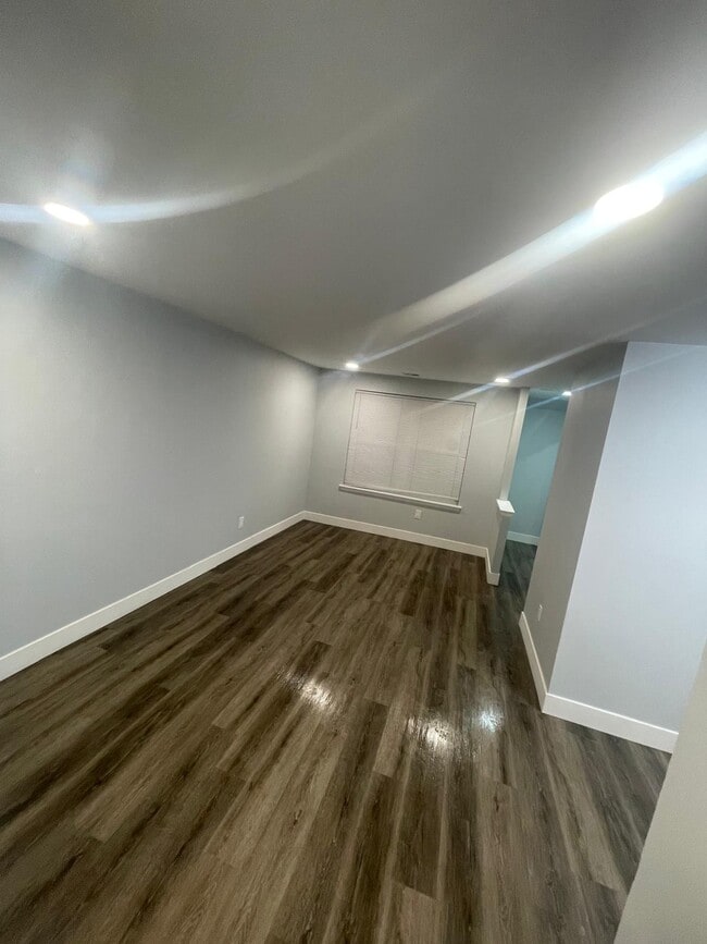 Photo - 2832 Saxton Rd