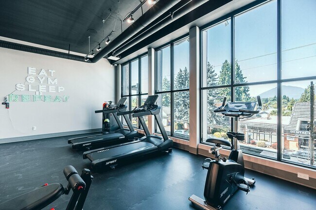 45815-45815 Princess Ave