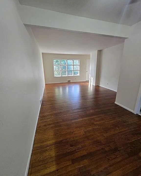 Photo - 681 Aldrich Rd