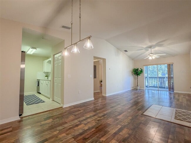 Building Photo - 2085 Isle Royal Ct SE Unit 284