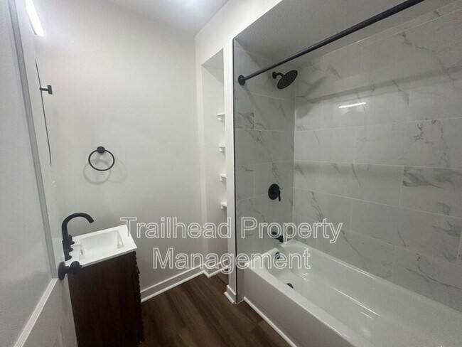 Photo - 316 E Gregory Blvd