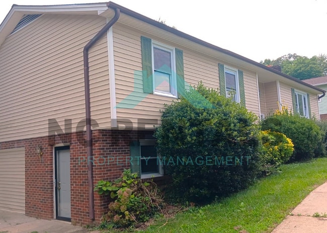 Photo - 730 Motor Rd