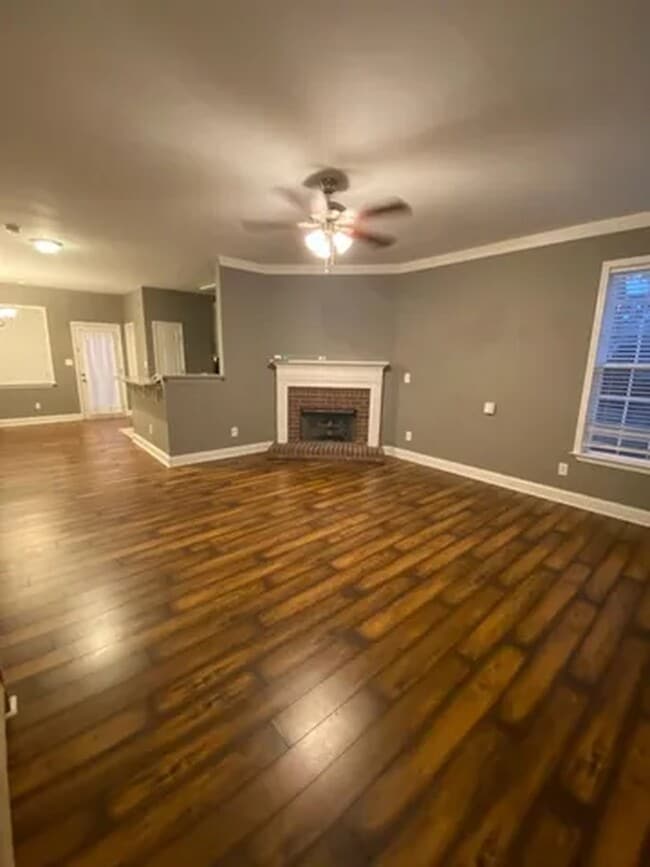 Photo - 1714 Heights Cir NW