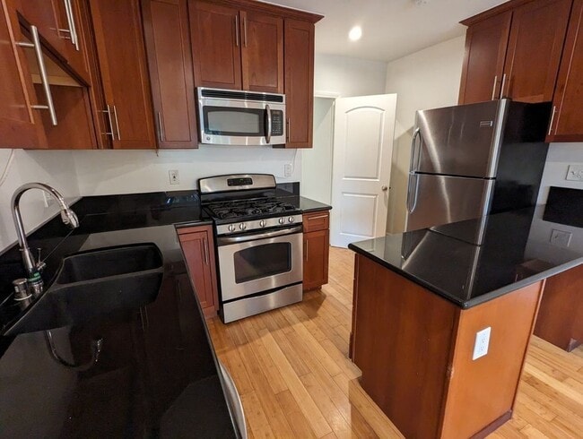 Photo - 1010 Wilton Pl Unit 6