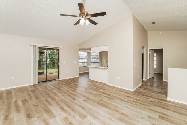 Photo - 8134 Royal Hart Dr