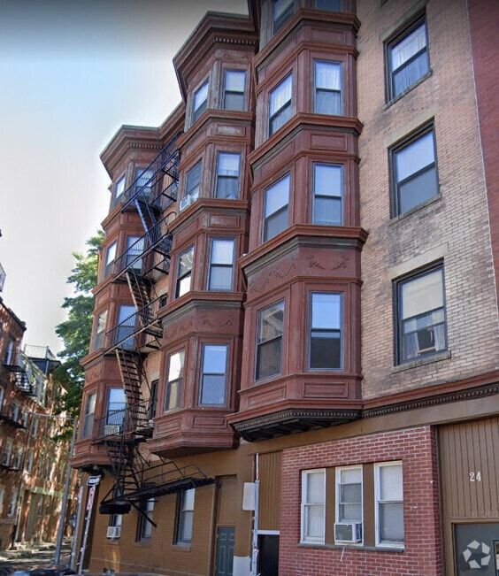 Building Photo - 24 Stillman St Rental