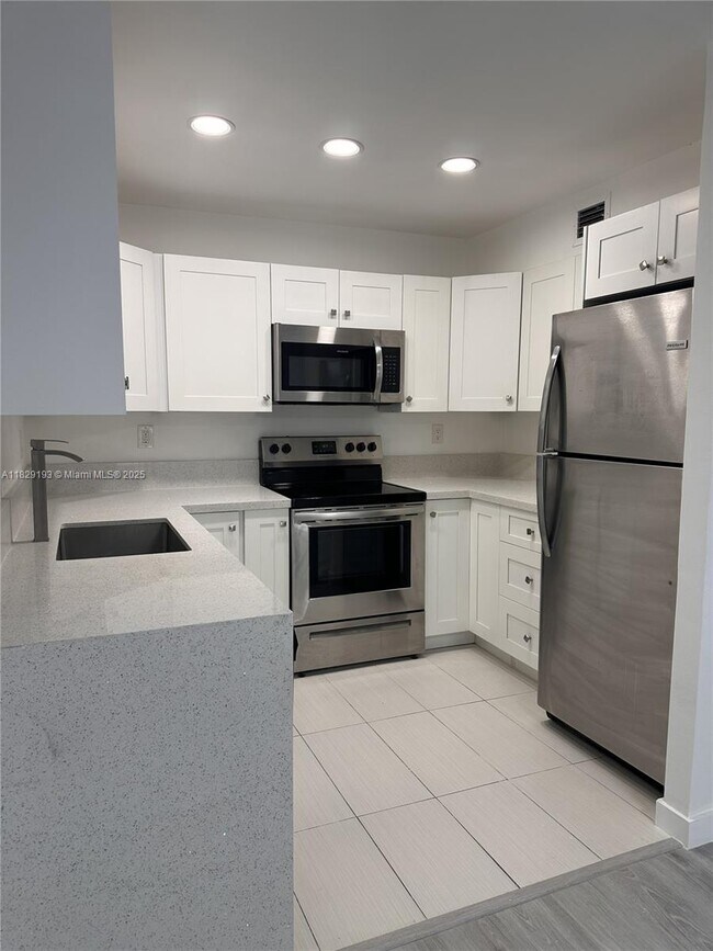 Photo - 9301 SW 92nd Ave Unit 204B