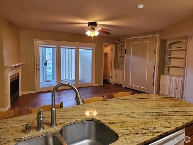 Building Photo - 2726 Hollywood Terrace Unit 103 Rental