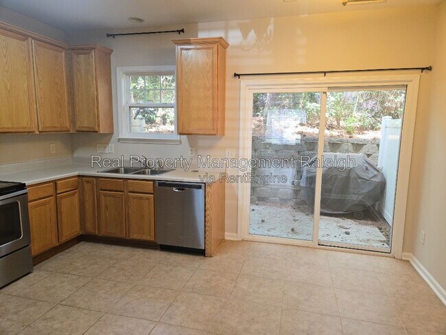 Photo - 531 Elm Ave