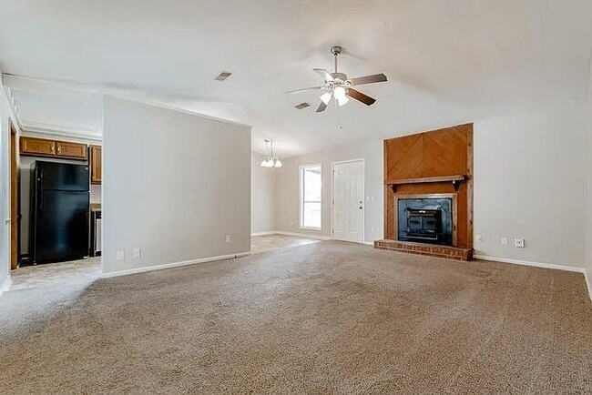 Photo - 141 Windmill Orchard Rd