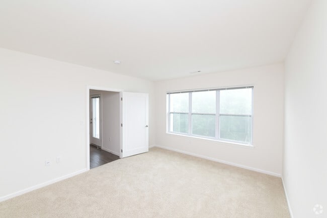 1 BR, 1 BA