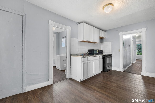 Photo - 141 Homestead Ave Unit 3rd Fl