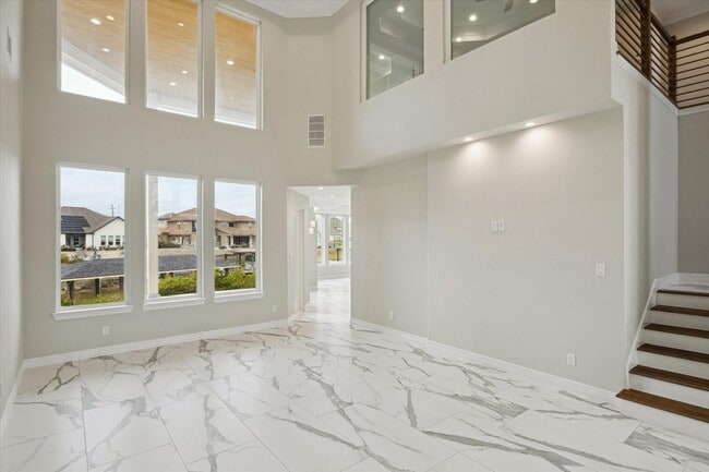 Photo - 602 Appia Dr