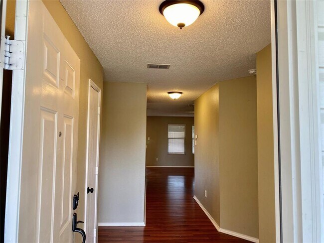 Photo - 1416 Lonesome Dove Trail