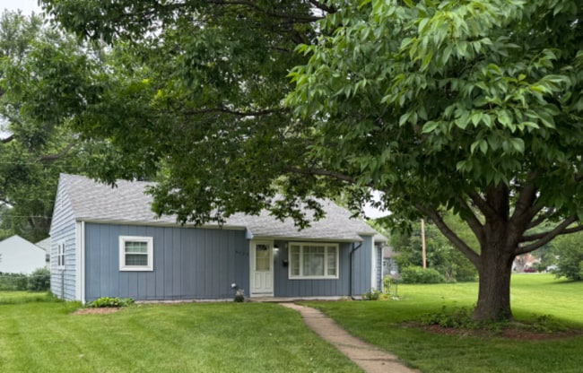 Photo - 6772 Lafayette Ave