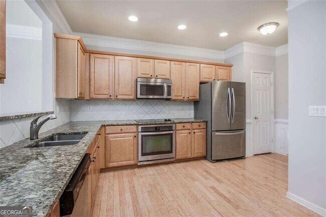 Photo - 608 Lofty Ln