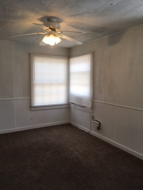 Photo - 208 W 9th St