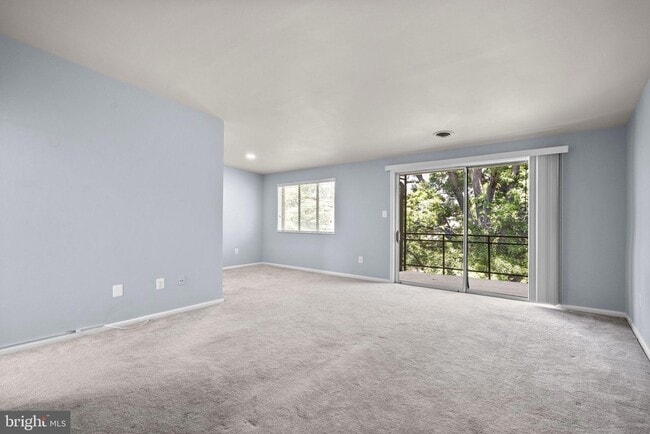 Photo - 10320 Rockville Pike Unit 401