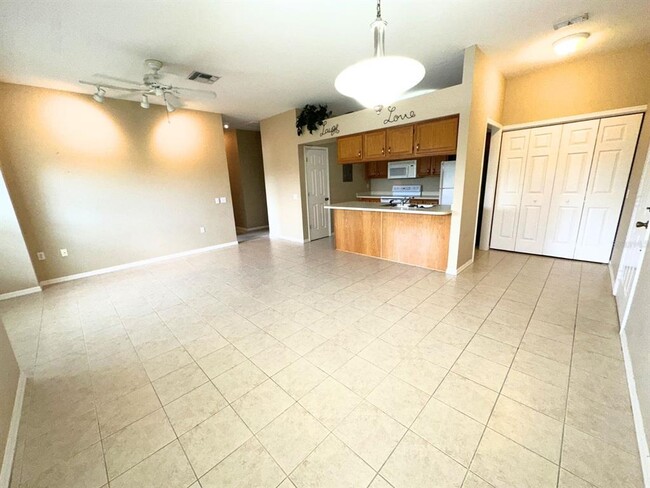 Photo - 905 Eagle Pond Dr Unit 905