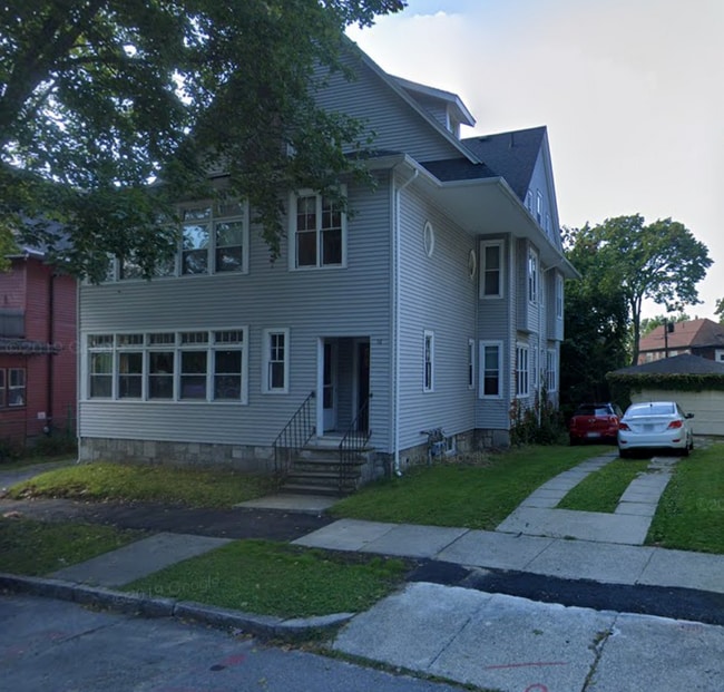 Building Photo - 53 Institute Rd Unit 3