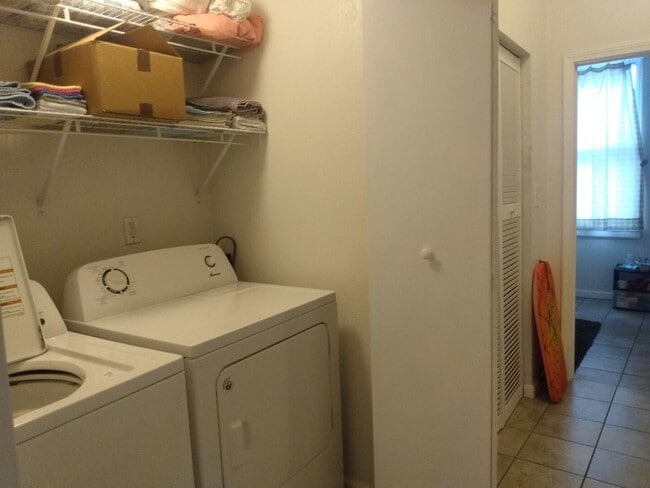 Photo - 1831 arington ave Unit 1831 Arlington Ave top