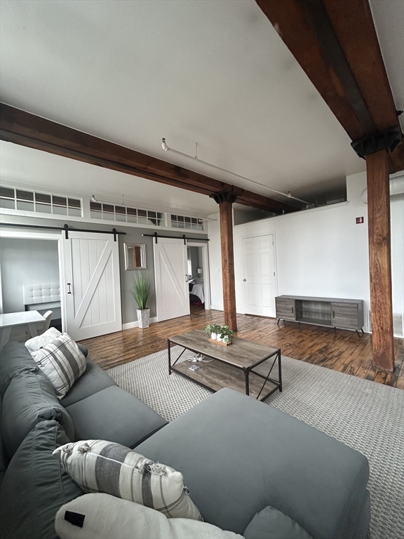 Photo - 881 E 1st St Unidad 307 Rental