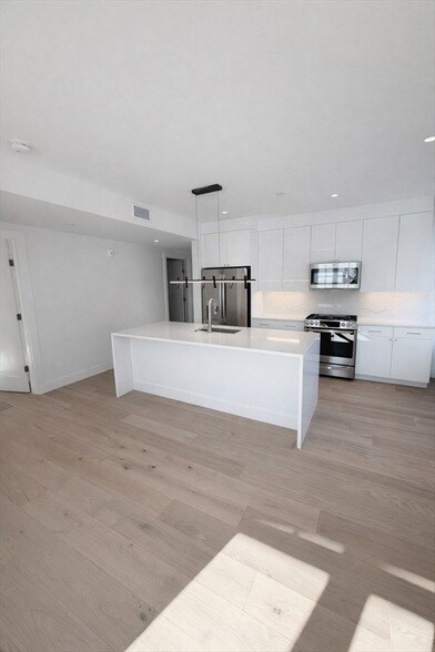 Photo - 65 L St Unidad 301