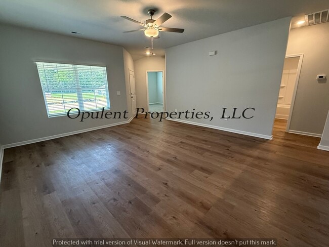 Photo - 179 Olde Hearth Rd