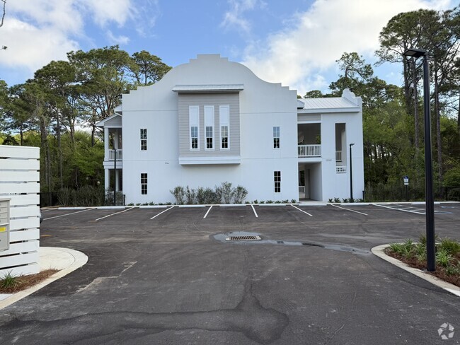 Building Photo - 12060 Emerald Coast Pky W Unit 1 Rental