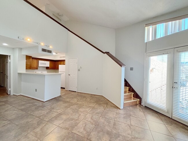 Photo - 10855 Meadowglen Ln Unit 1024