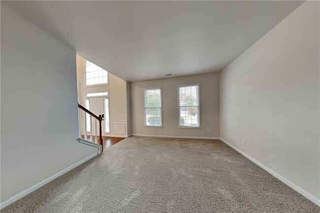 Photo - 1013 Camden Ln