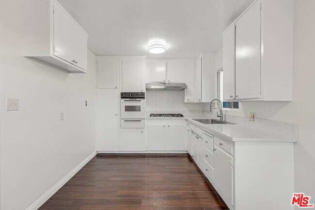 Photo - 2701 S Peck Ave Unit 4