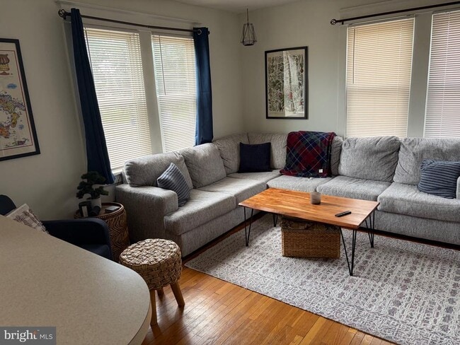 Photo - 404 Delsea Dr N