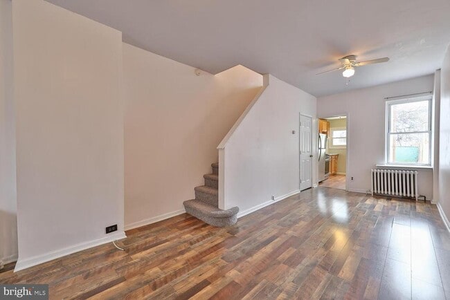 Photo - 3015 Salmon St