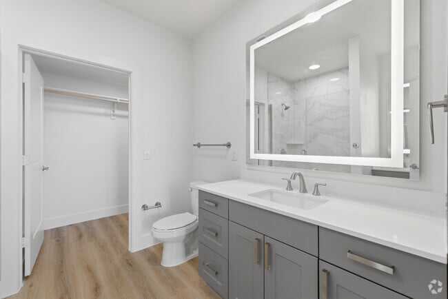 B3 2 habitaciones, 2 baños - 1064 pies cuadrados - Baño principal