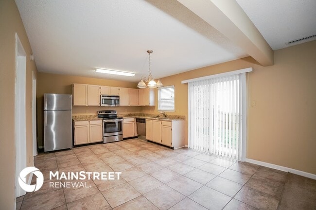 Photo - 135 Snowflake Cir