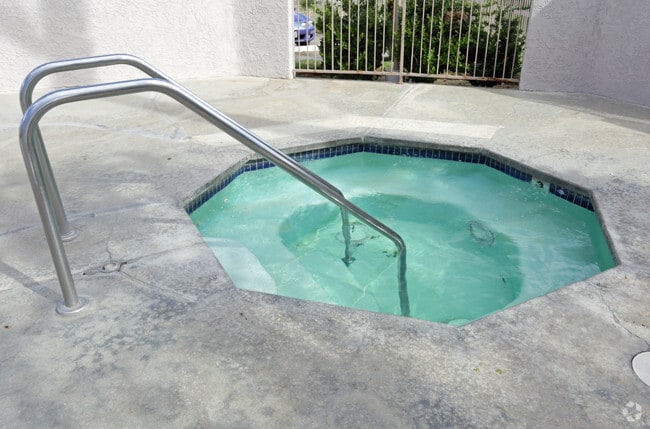 Ridgeview Village Apartments