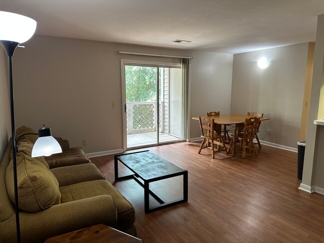 Photo - 220 Elm St Unit 624