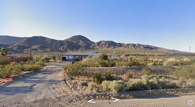 Building Photo - 39798 Yermo Rd Rental