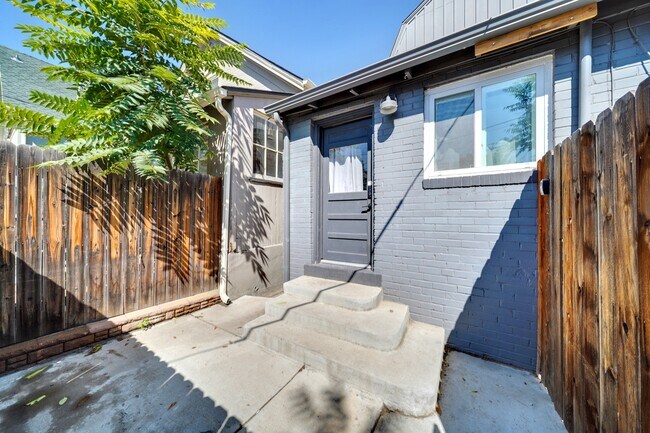 Building Photo - 2528 W 23rd Ave Unit B Rental
