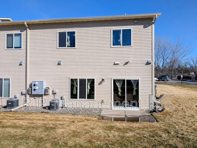 Photo - 5286 Greenwood Dr