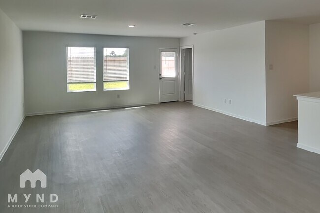 Photo - 708 Zuppino Ln